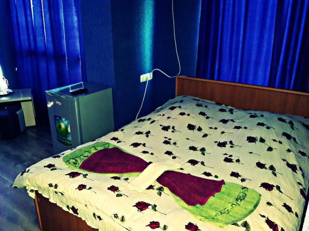 Visit Hotel 트빌리시 외부 사진